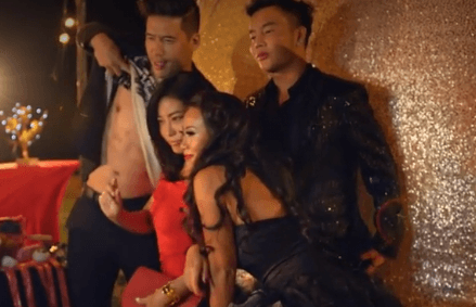 Bling Empire's Kelly Mi Li & Andrew Get Help From the Psychological Healing Center
